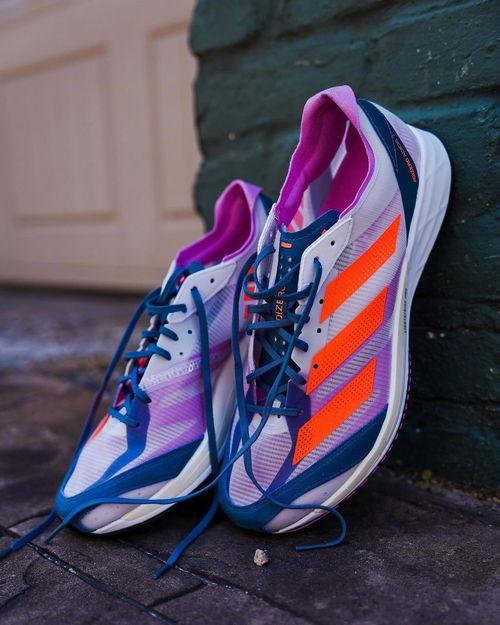 最新跑鞋爆料视频播放网站,跑鞋爆料视频网站带你领略科技与时尚的完美融合 第1张 最新跑鞋爆料视频播放网站,跑鞋爆料视频网站带你领略科技与时尚的完美融合 第1张